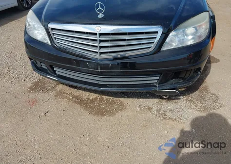 2009 Mercedes-Benz C 300 Luxury/Sport из США, поврежденный, VIN WDDGF54X19R077699